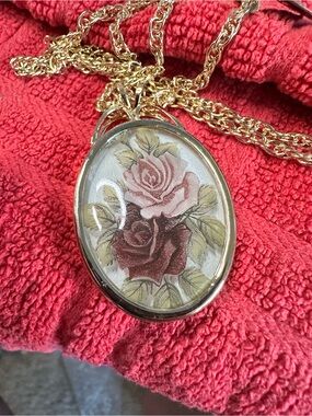 Gold Floral Rose Pendant Necklace - Pink and Red Rose Design